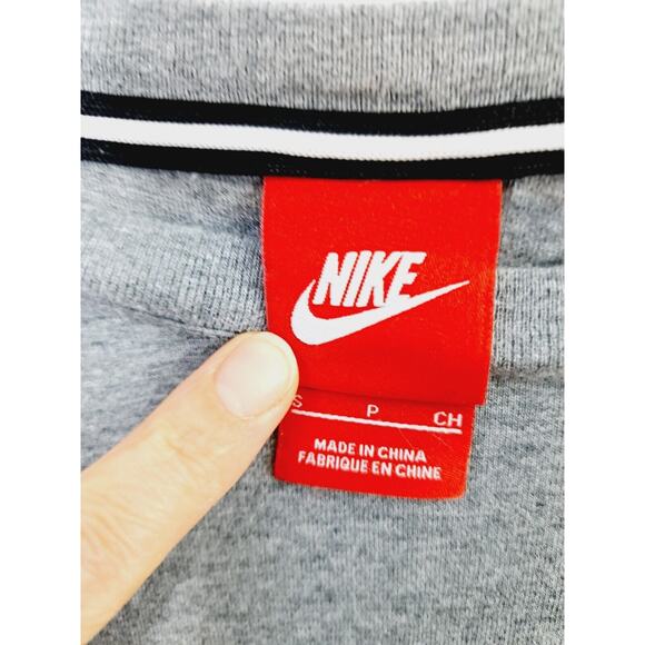 Nike Women's Gray Just Do It 95 Graphic Tee 3/4 Sleeve Size Small - Picture 5 of 6